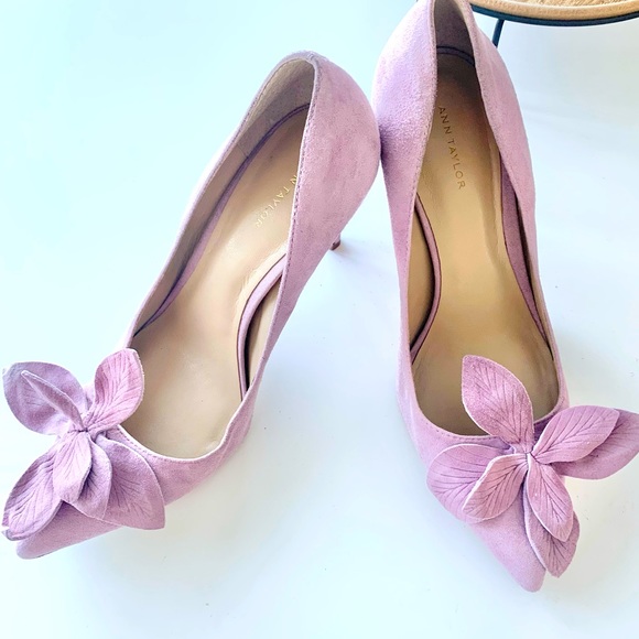 Ann Taylor Shoes - Ann Taylor Lilac suede pumps size 7